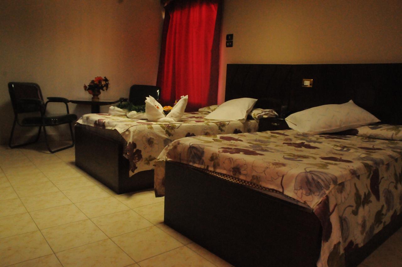 King Akhenaton Hotel 明亚 外观 照片