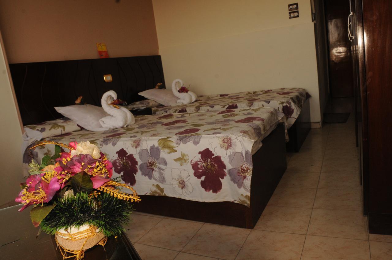 King Akhenaton Hotel 明亚 外观 照片