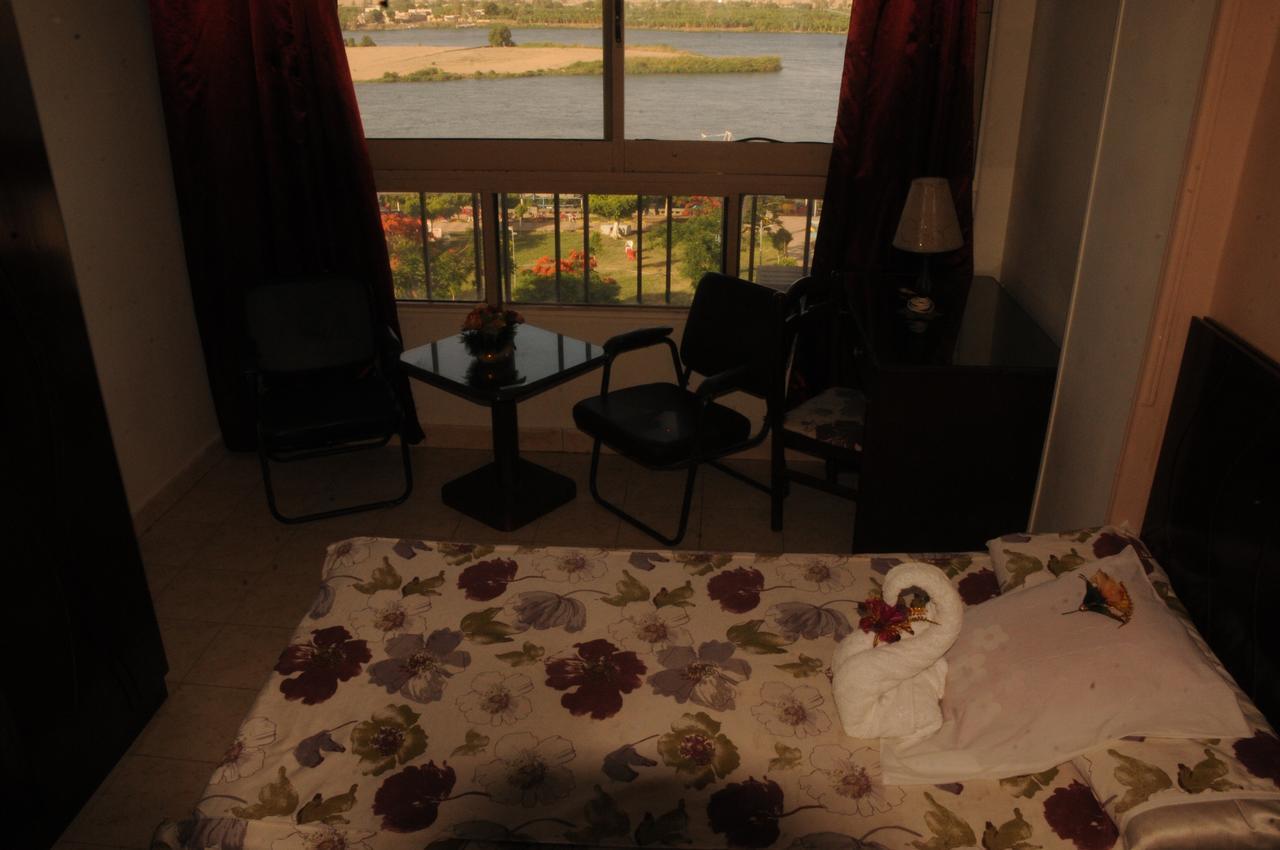 King Akhenaton Hotel 明亚 外观 照片