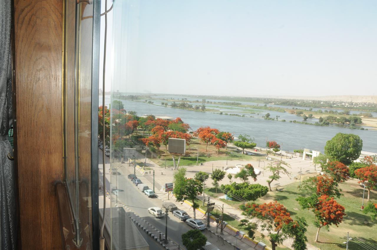 King Akhenaton Hotel 明亚 外观 照片