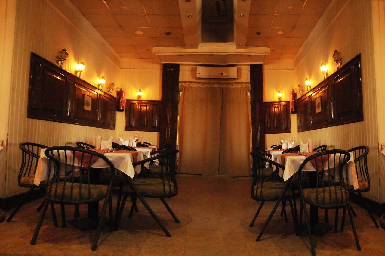 King Akhenaton Hotel 明亚 外观 照片